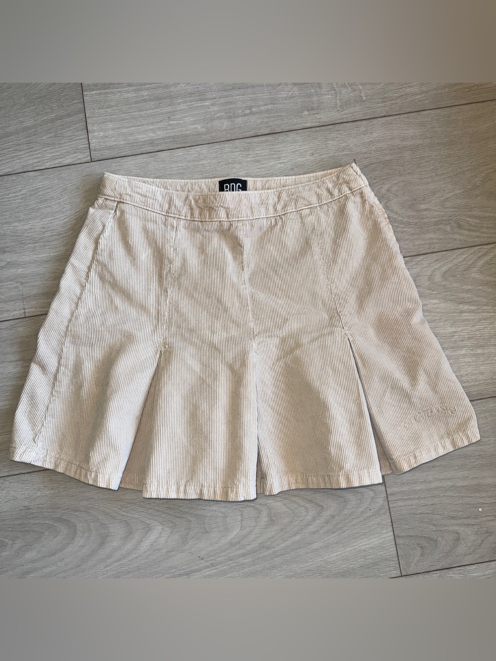 BDG Urban Outfitters Cream Corduroy Pleated Mini Skirt Size Small Ivory Y2K